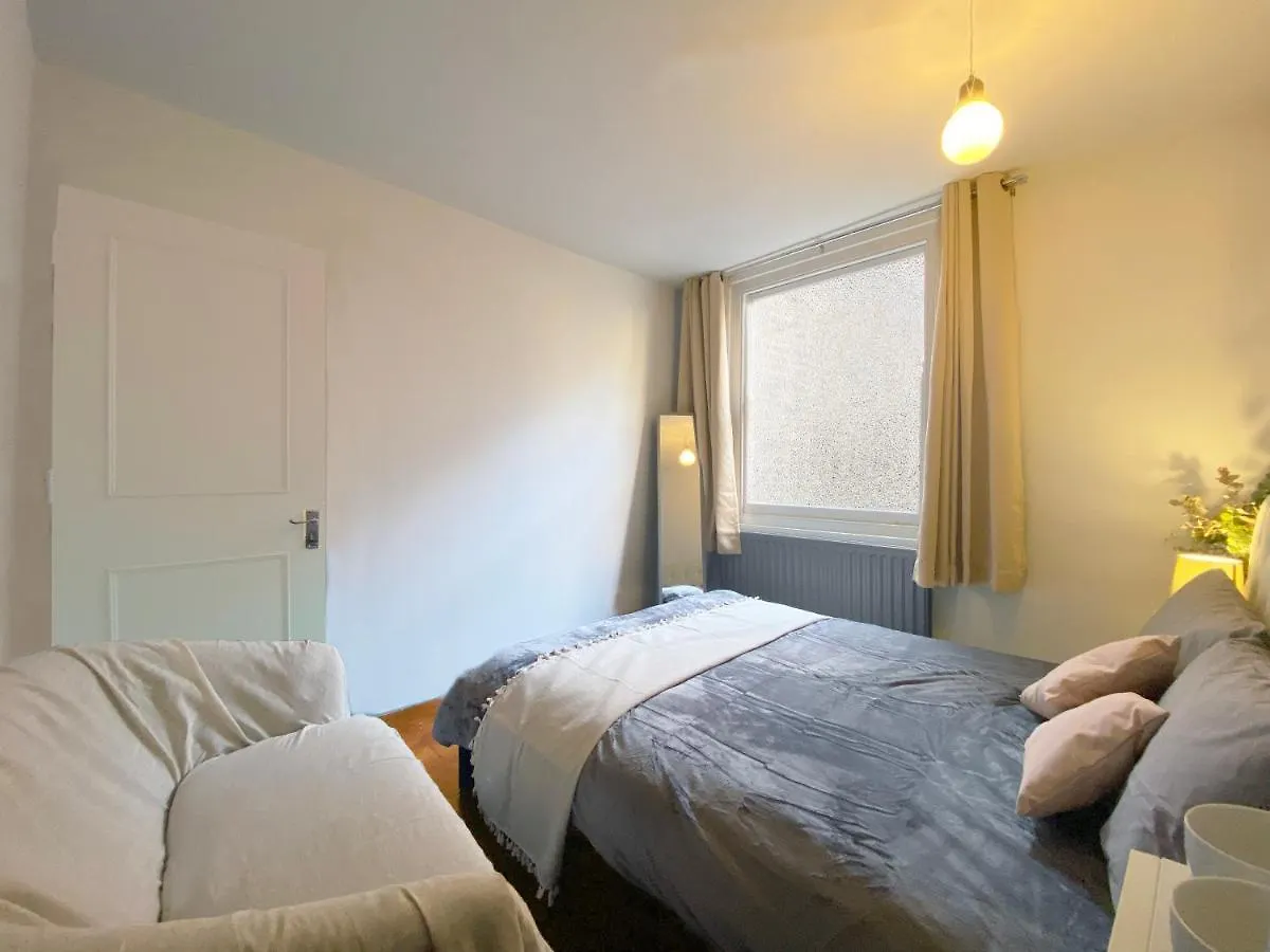 Tower Bridge And Spitalfields Accommodation Londra Konukevi